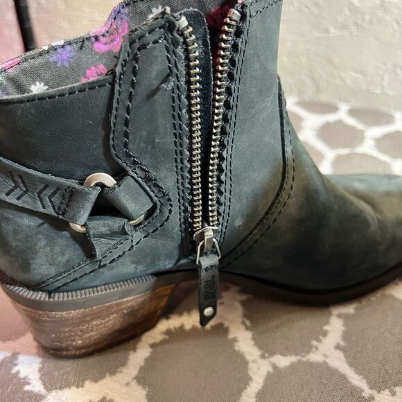 Teva Gray Ankle Booties with Side Zipper - Picture 8 of 9